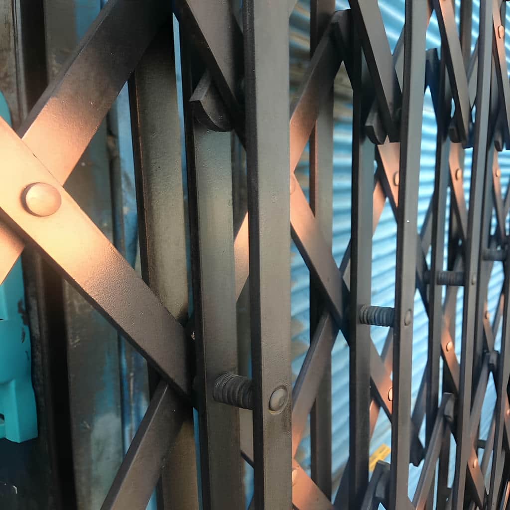 حفاظ آکاردئونی فولادی