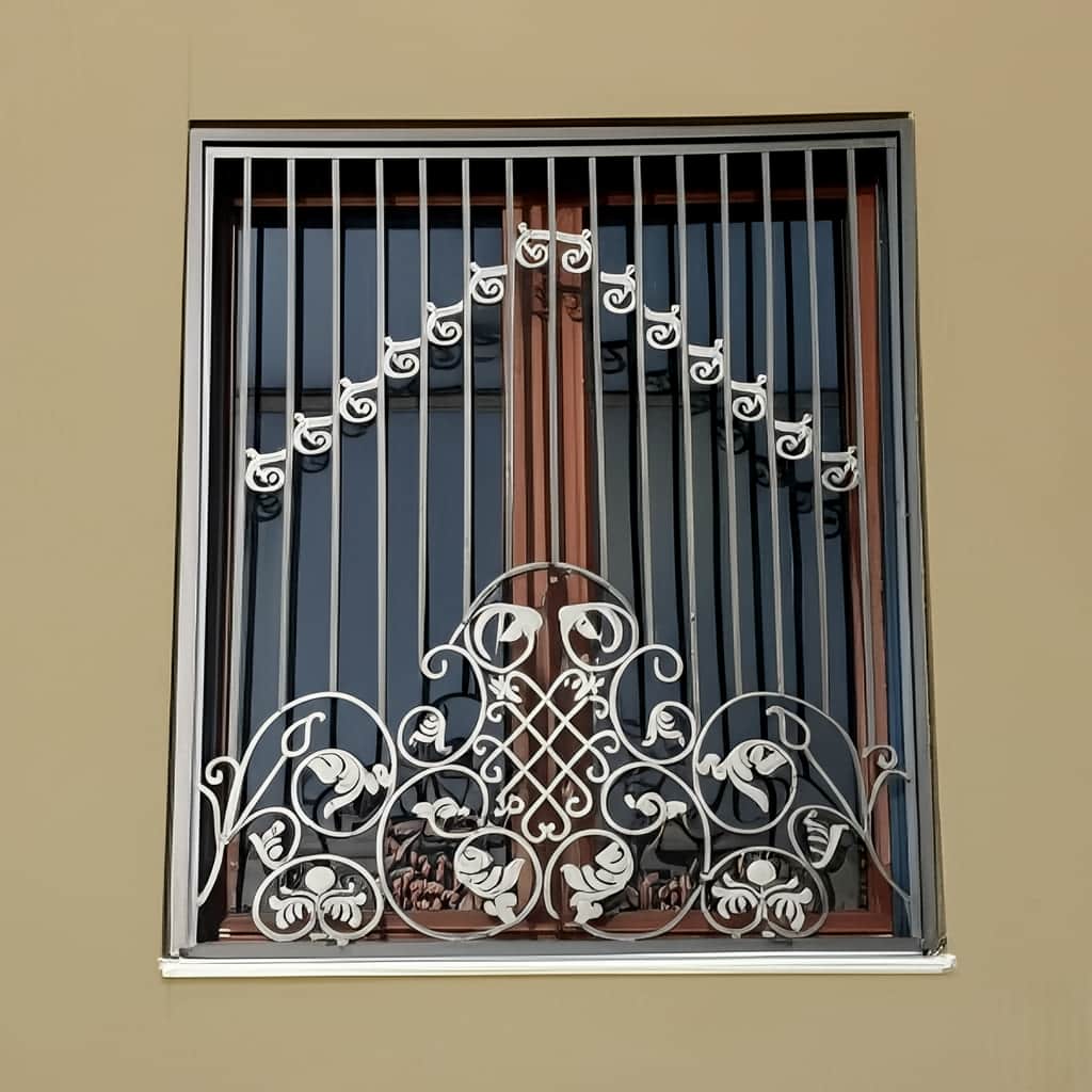 ایمنی پنجره ویلایی