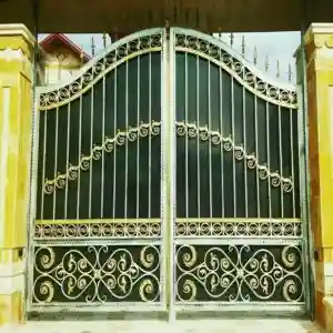 درب فلزی انگلیسی کلاسیک لوکس