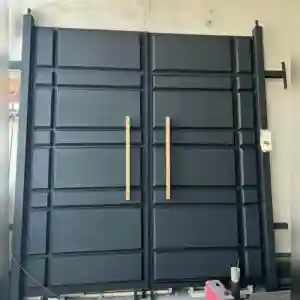 درب مدرن رادون فلزی لوکس