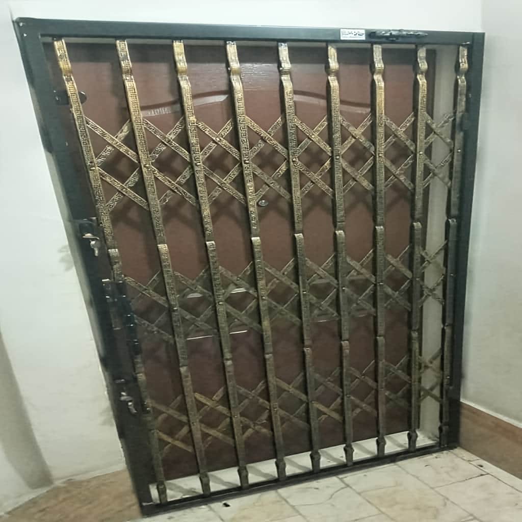 قیمت درب آکاردئونی آپارتمان سه گل در ارومیه