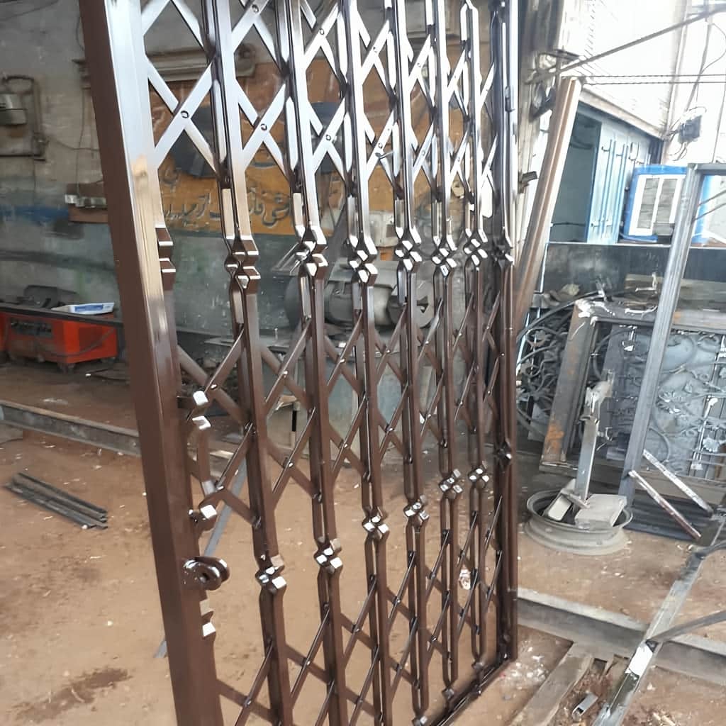 خرید درب آکاردئونی حفاظ آپارتمان سه گل در کرج