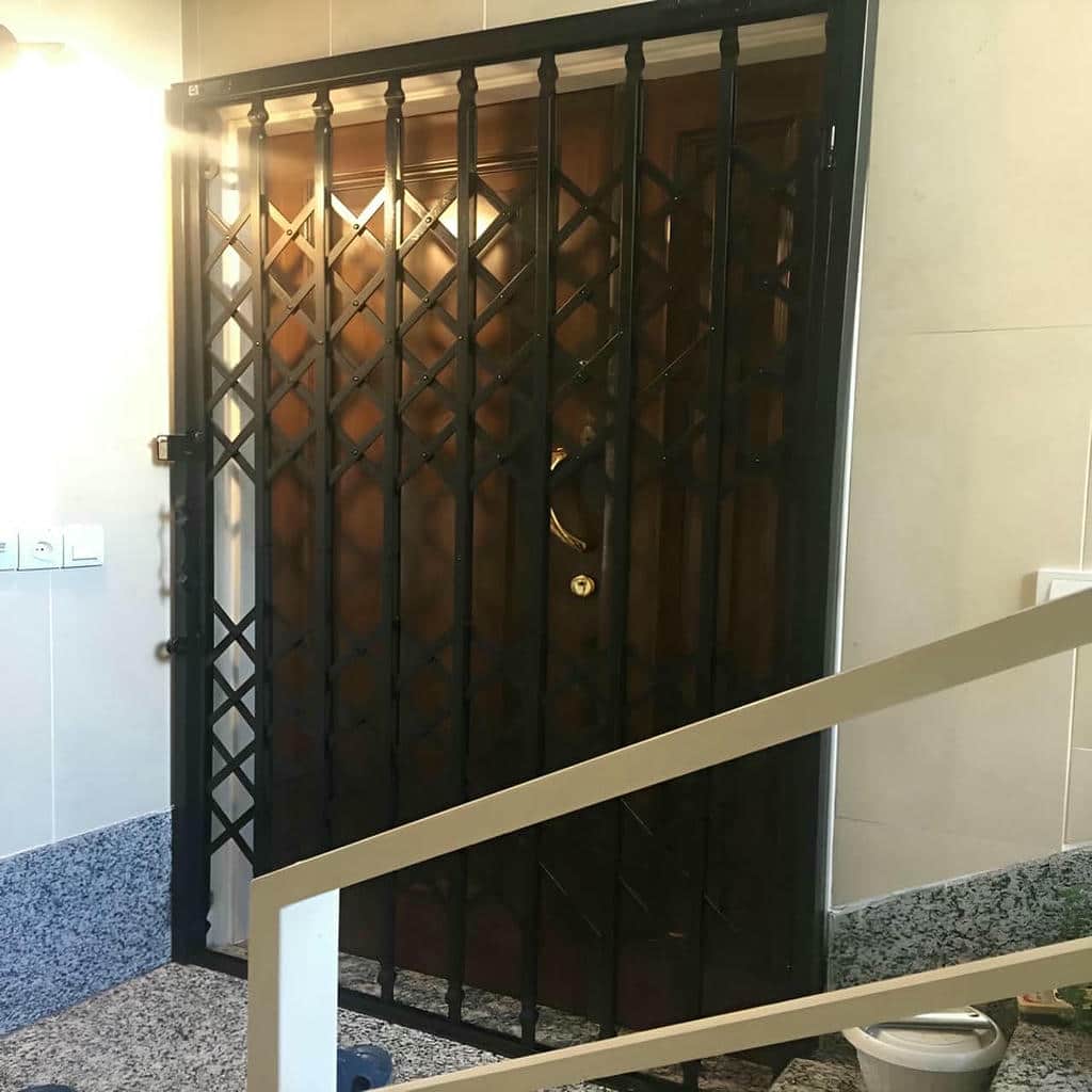 قیمت درب آکاردئونی آپارتمان رنگ مقاوم در چابهار