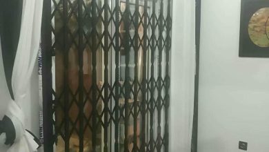 درب آکاردئونی آپارتمان در اهواز