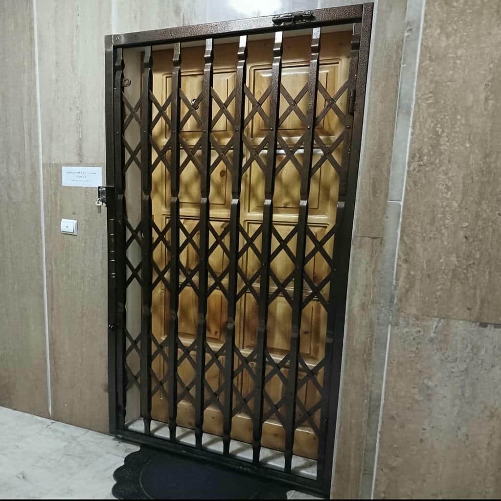 نصب درب آکاردئونی آپارتمان رنگ مقاوم در فیروزکوه