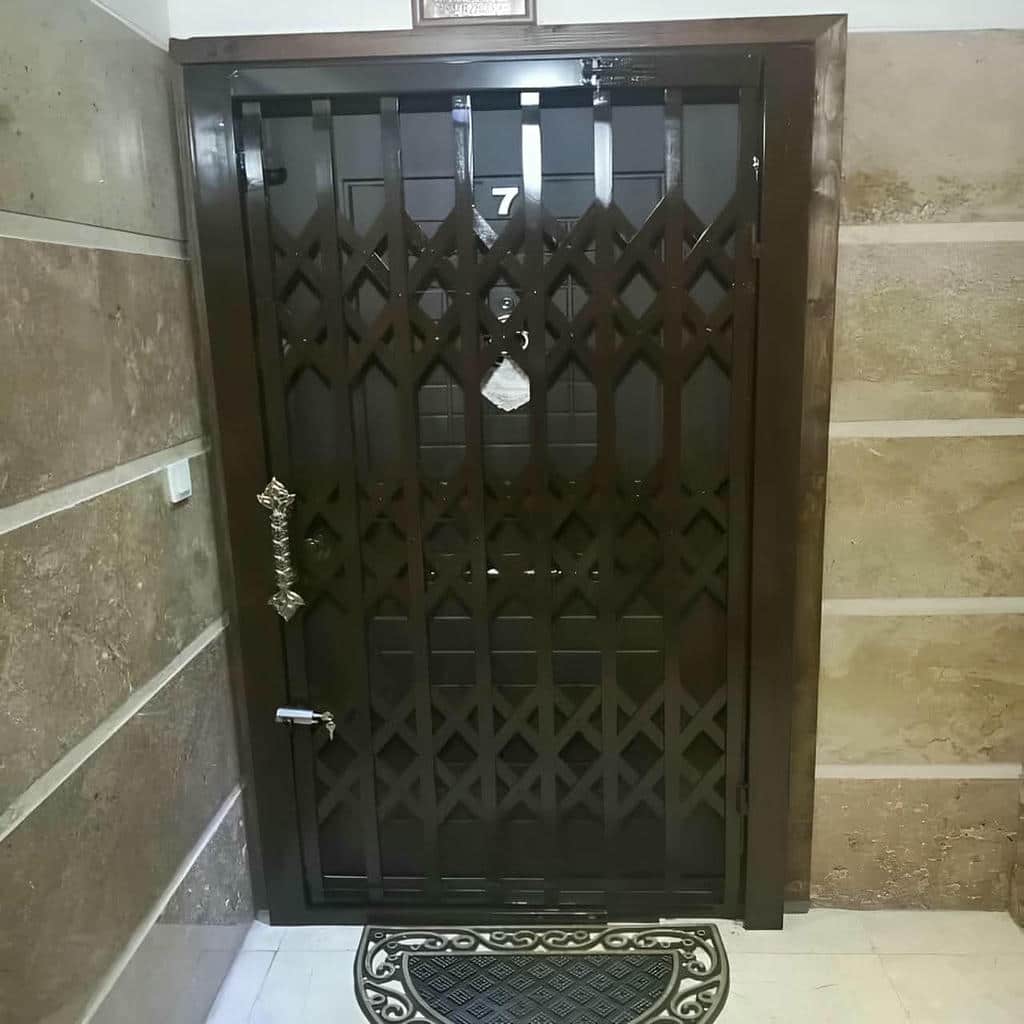 فروش درب آکاردئونی حفاظ آپارتمان قفل ضدبرش در شهریار