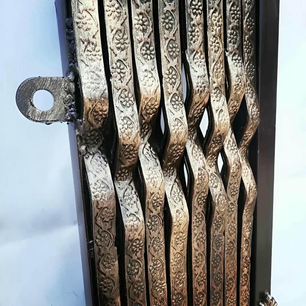 نصب درب آکاردئونی آپارتمان رنگ ضدزنگ در سقز