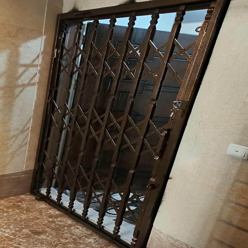 نصب درب آکاردئونی آپارتمان فرفورژه هماهنگ در محمدشهر