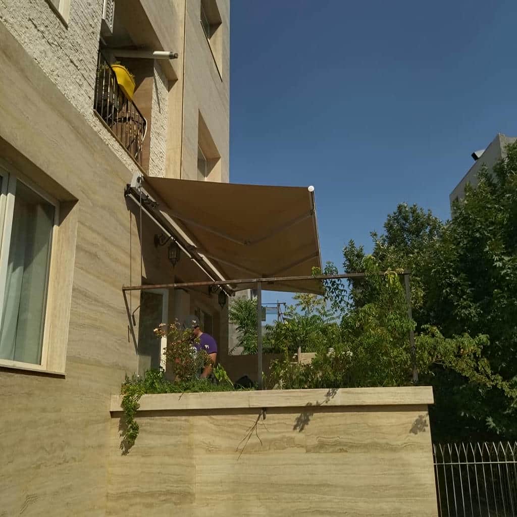 قیمت سایه بان برقی بازویی در استان گیلان
