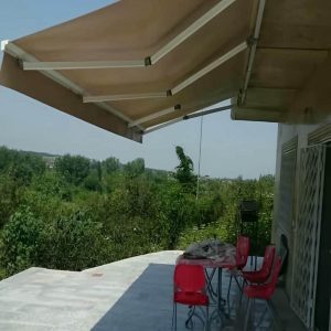 سایه بان برقی در قم