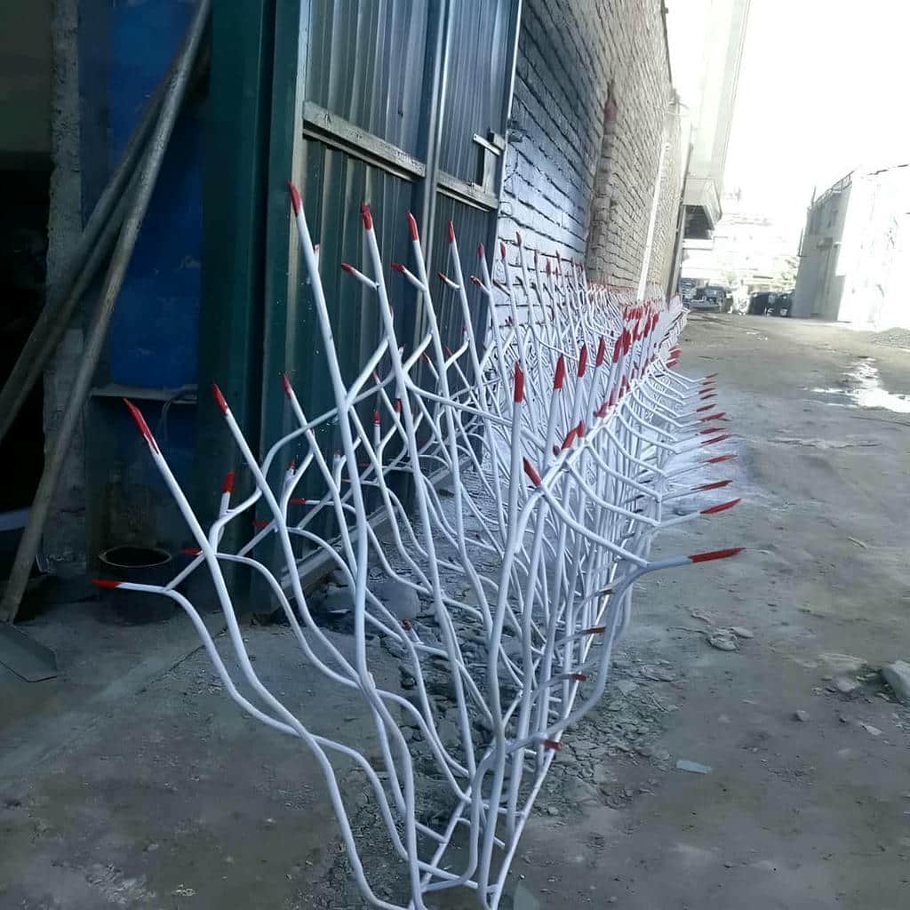 نصب حفاظ شاخ گوزنی نوک‌های تیز در بجنورد