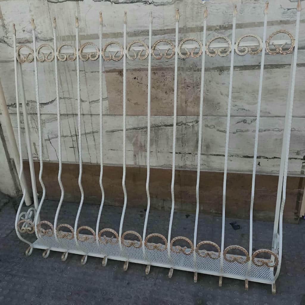 حفاظ پنجره آهنی در پردیس