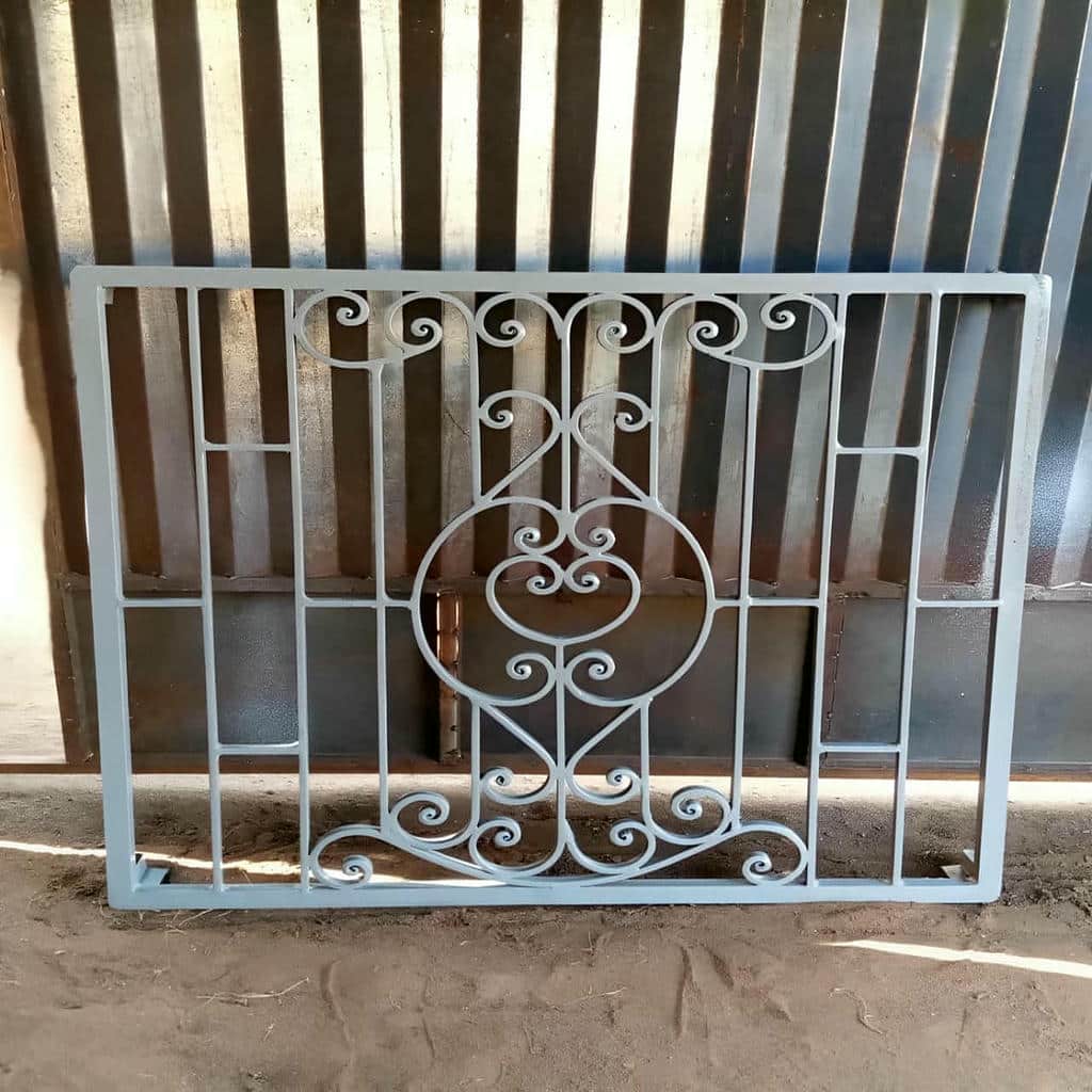 حفاظ پنجره آهنی در اردبیل
