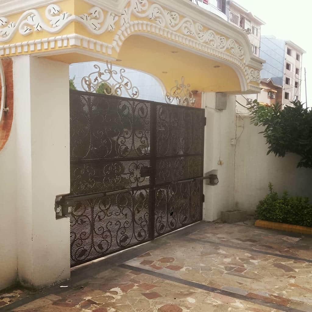 جک برقی درب پارکینگ در رشت