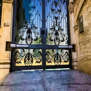 جک برقی درب پارکینگ در رامسر
