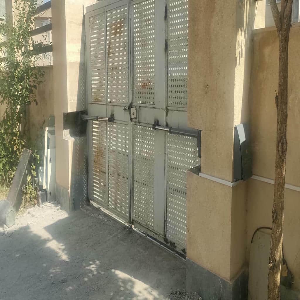 جک برقی درب پارکینگ در پرند