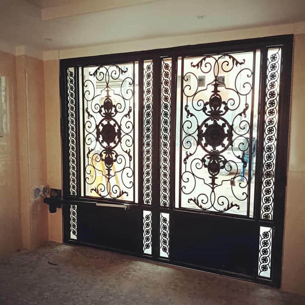 نصب جک برقی درب پارکینگ اتوماتیک در چالوس