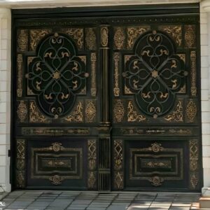 درب حیاط در فشم