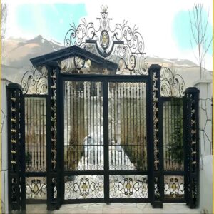 درب حیاط در رفسنجان