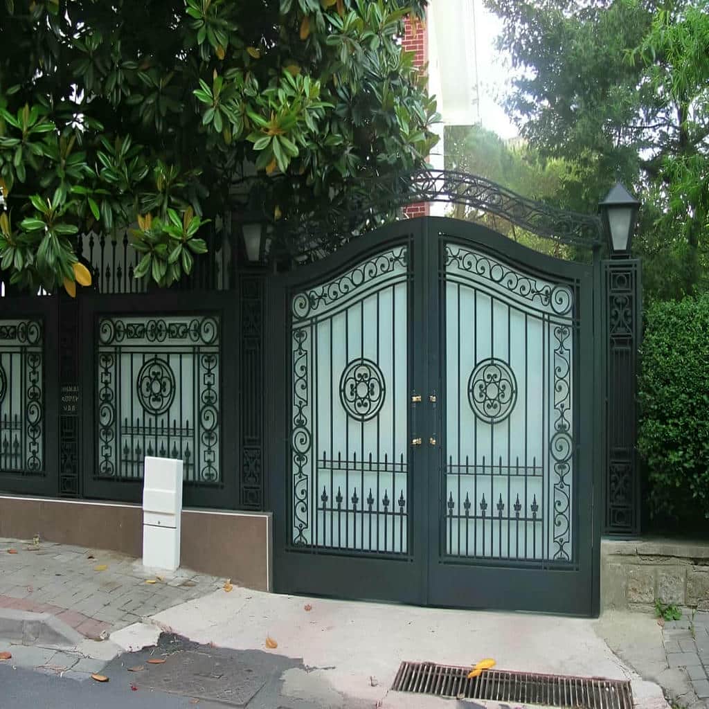 نصب درب حیاط ورودی ویلا در بابل
