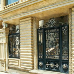 درب حیاط در قائمشهر