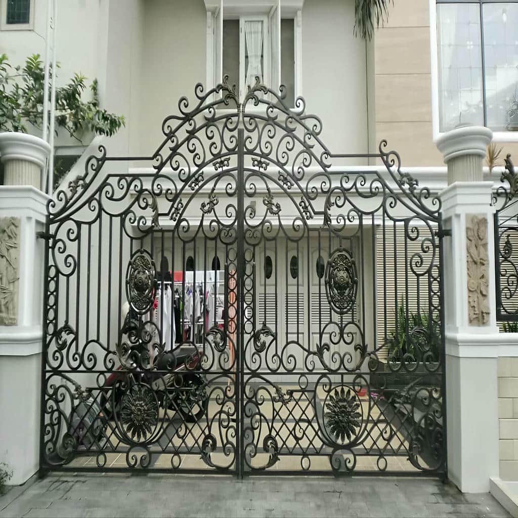خرید درب حیاط فلزی در محمودآباد