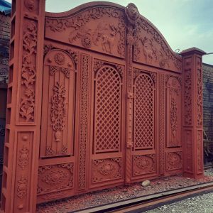 درب حیاط در یاسوج