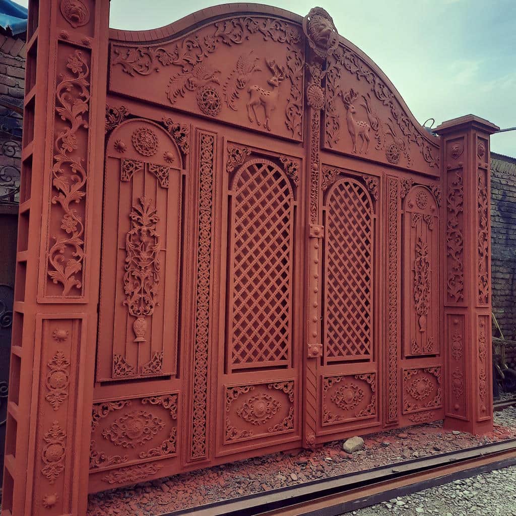 درب حیاط در یاسوج