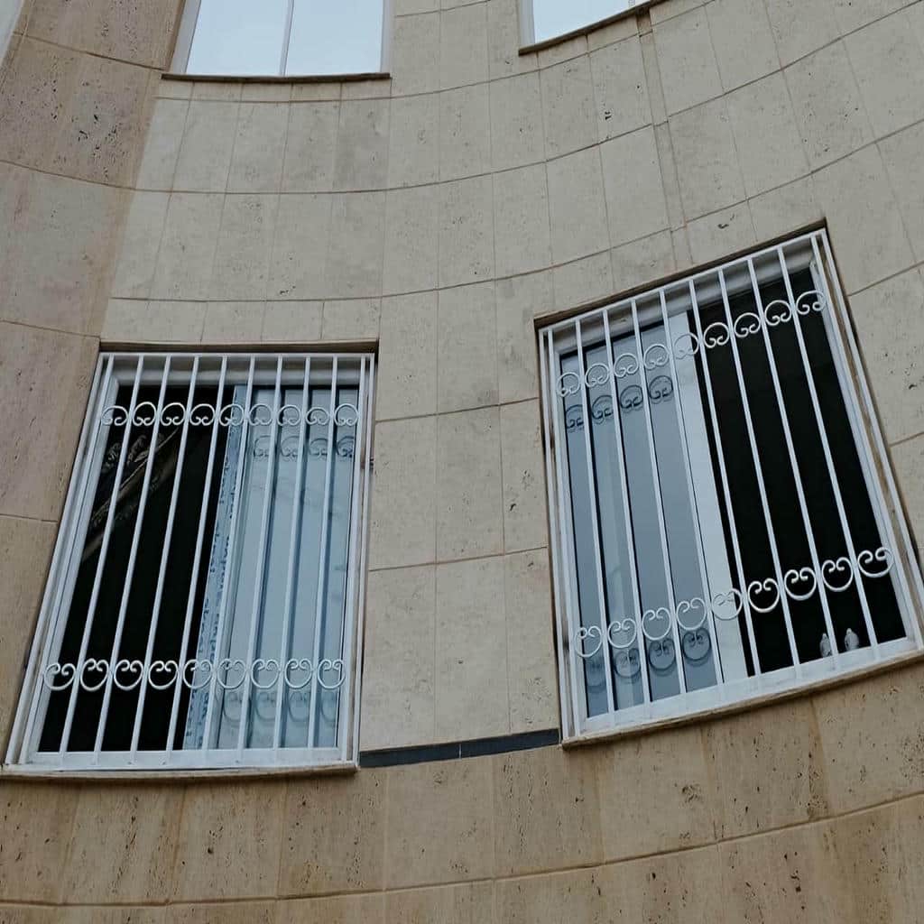 حفاظ پنجره با قیمت وابسته به طراحی