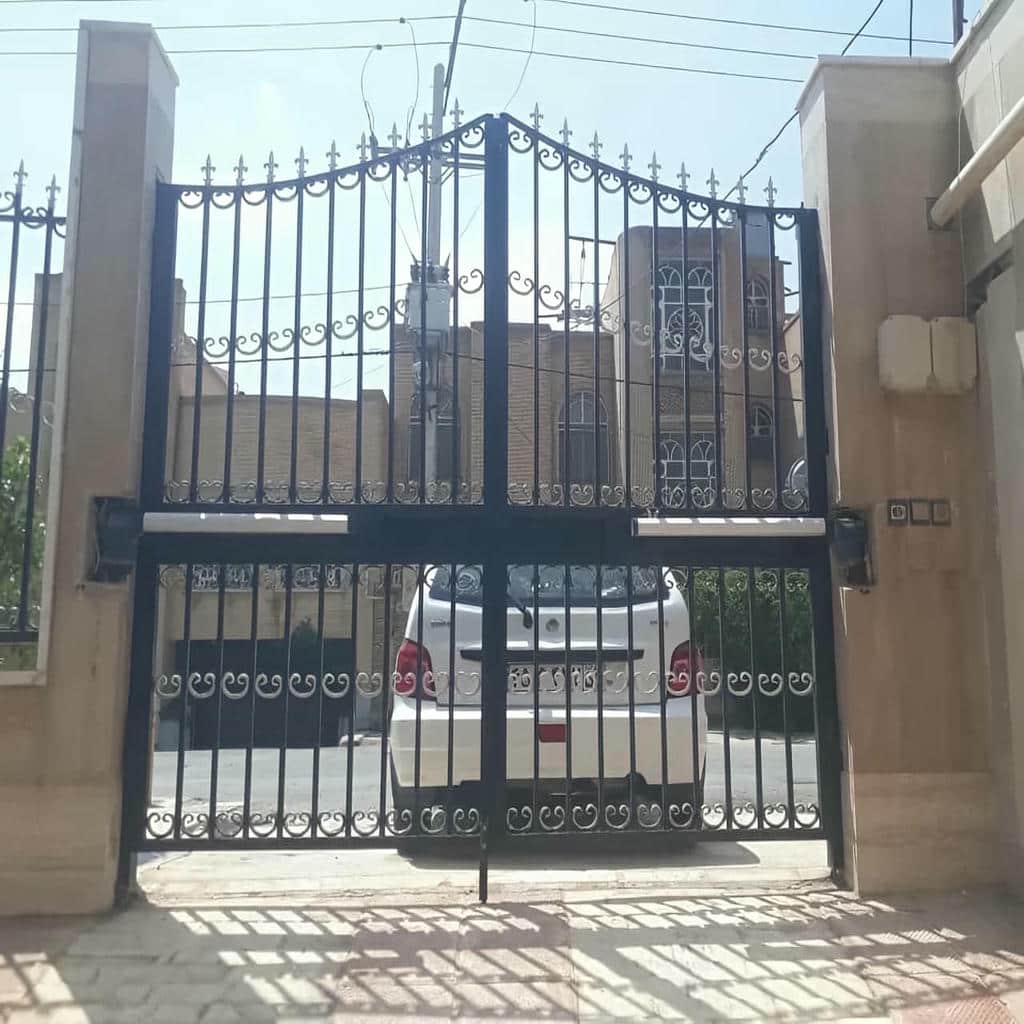 جک درب پارکینگی با موتور قدرتمند و بدنه مقاوم مشخصات فنی مهم جک درب پارکینگی