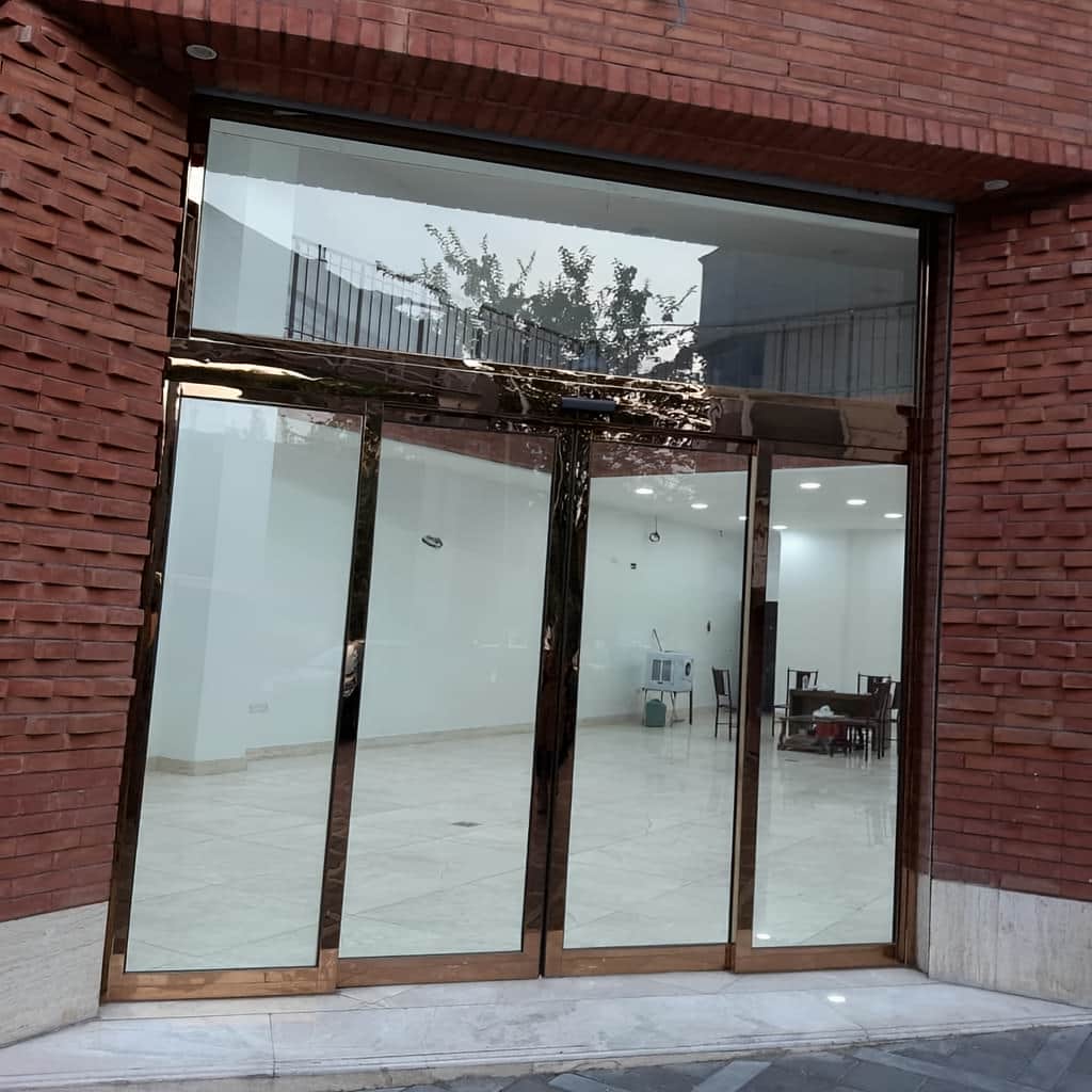 سفارش درب اتوماتیک لوکس بر اساس معماری لابی