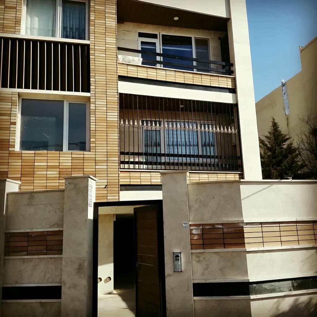 سفارش حفاظ پنجره پروفیلی برای پنجره رو به مسیر عمومی