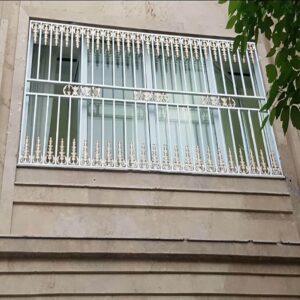 13 نمونه حفاظ پنجره ویلایی نمای باغ