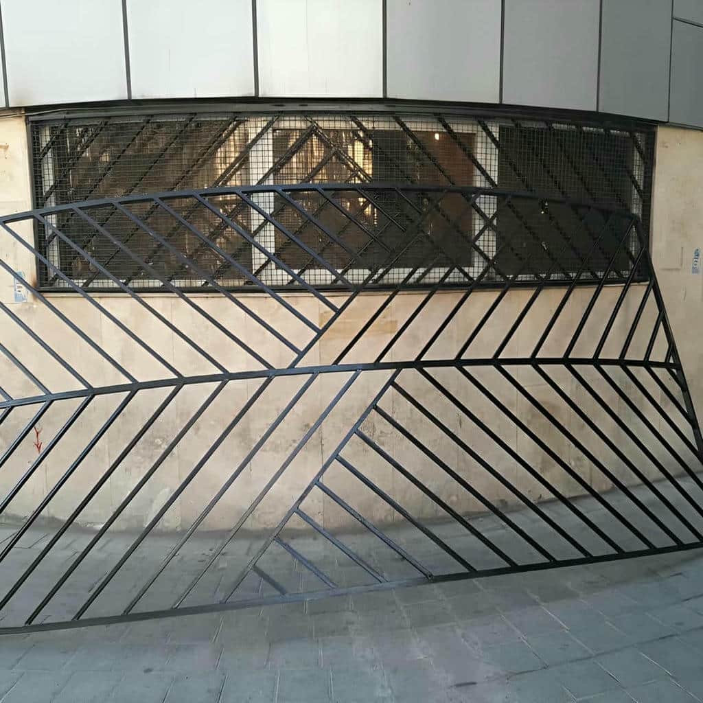 مدل تک ردیفه حفاظ پنجره جای گلدان برای دهانه باریک