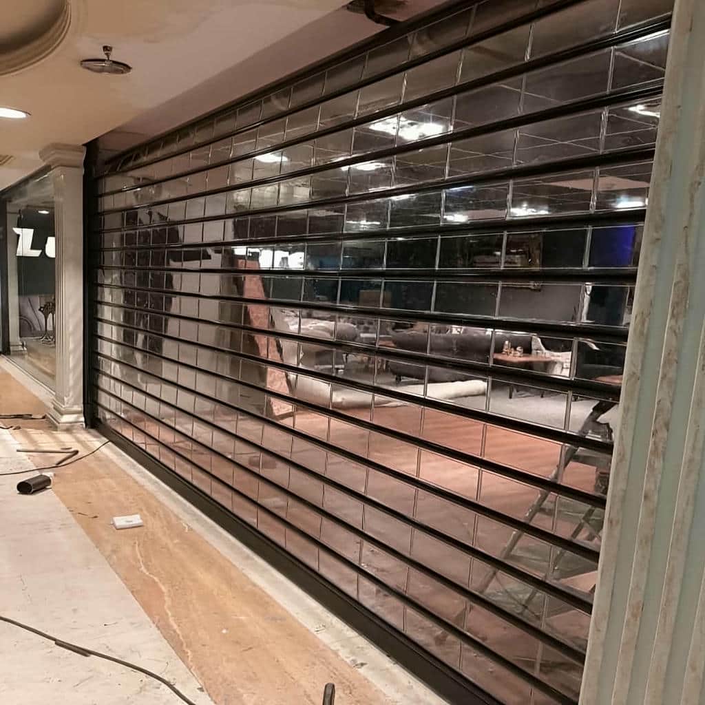 قیمت کرکره برقی رنگی نمای فروشگاه بر اساس شرایط پروژه