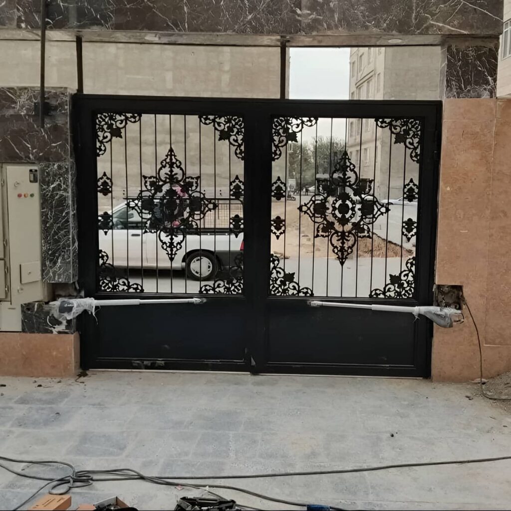 ساخت پایه نصب جک درب پارکینگ هیدرولیک صنعتی