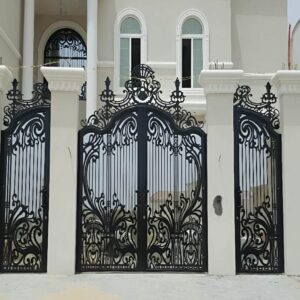 7 طرح درب ویلا مدرن نمای سنگی
