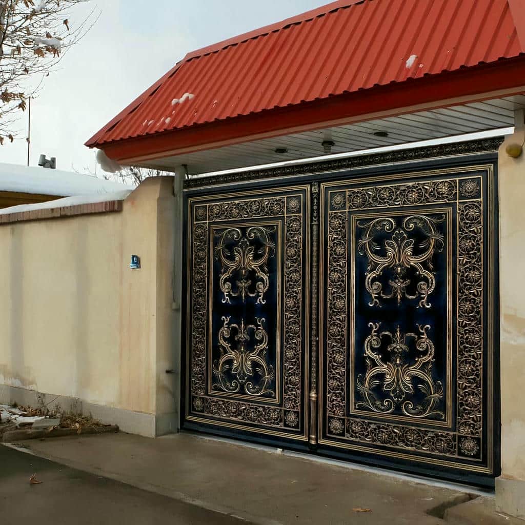 سفارش درب فلزی دو لنگه پارکینگ با ابعاد اختصاصی