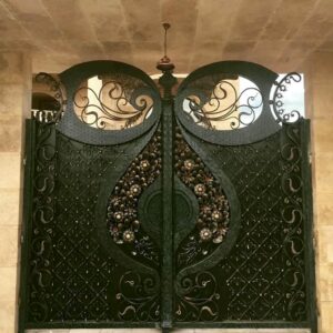 6 طرح درب ورودی ساختمان آهنی دو لنگه