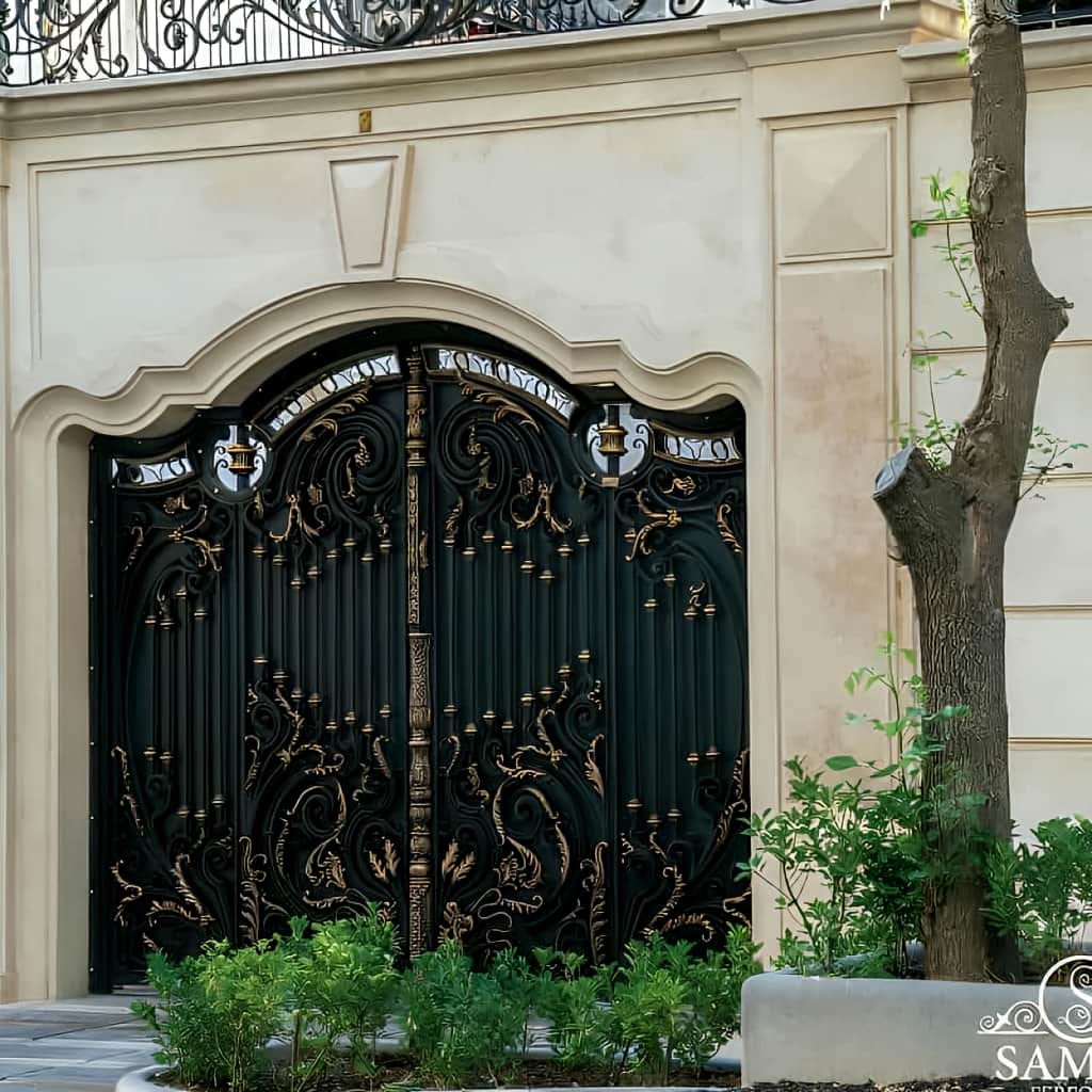 10 مدل درب آهنی ساده قاب دار