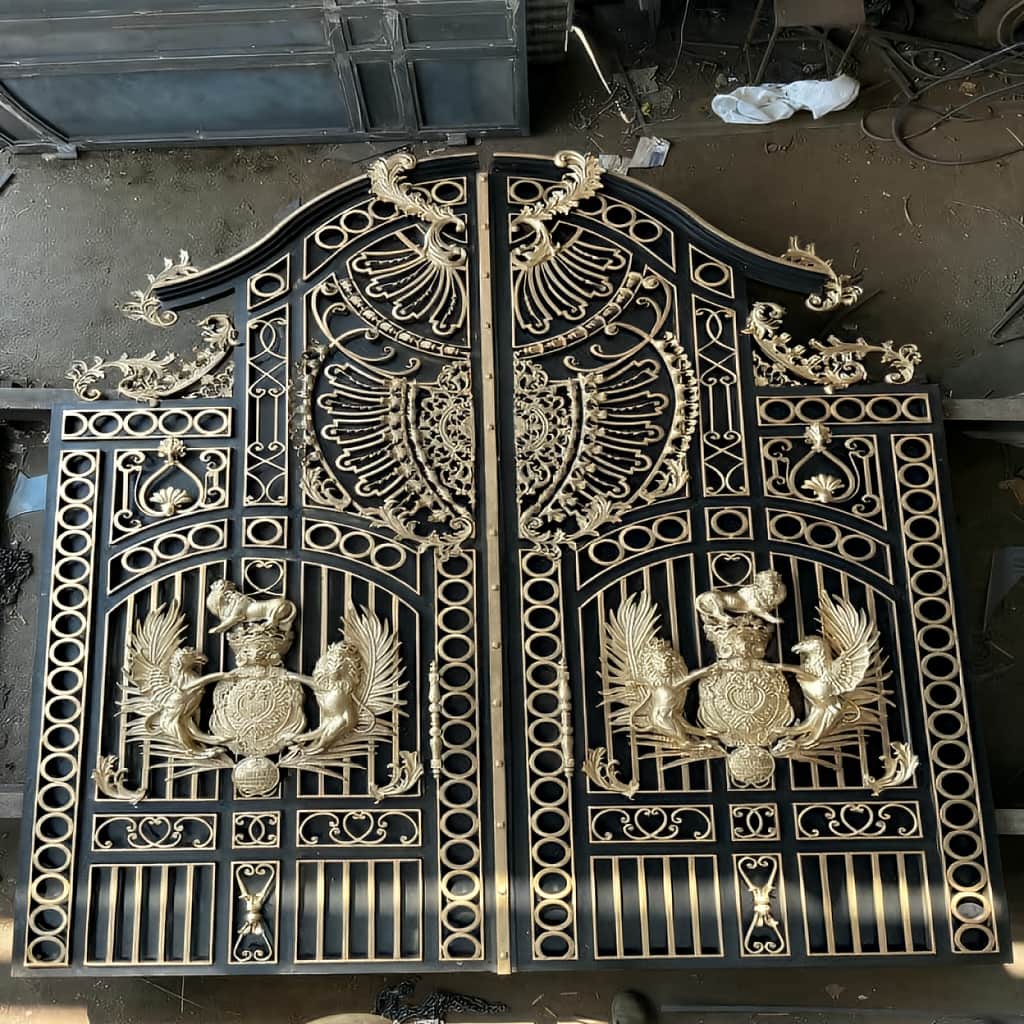 خرید درب فلزی CNC حیاط