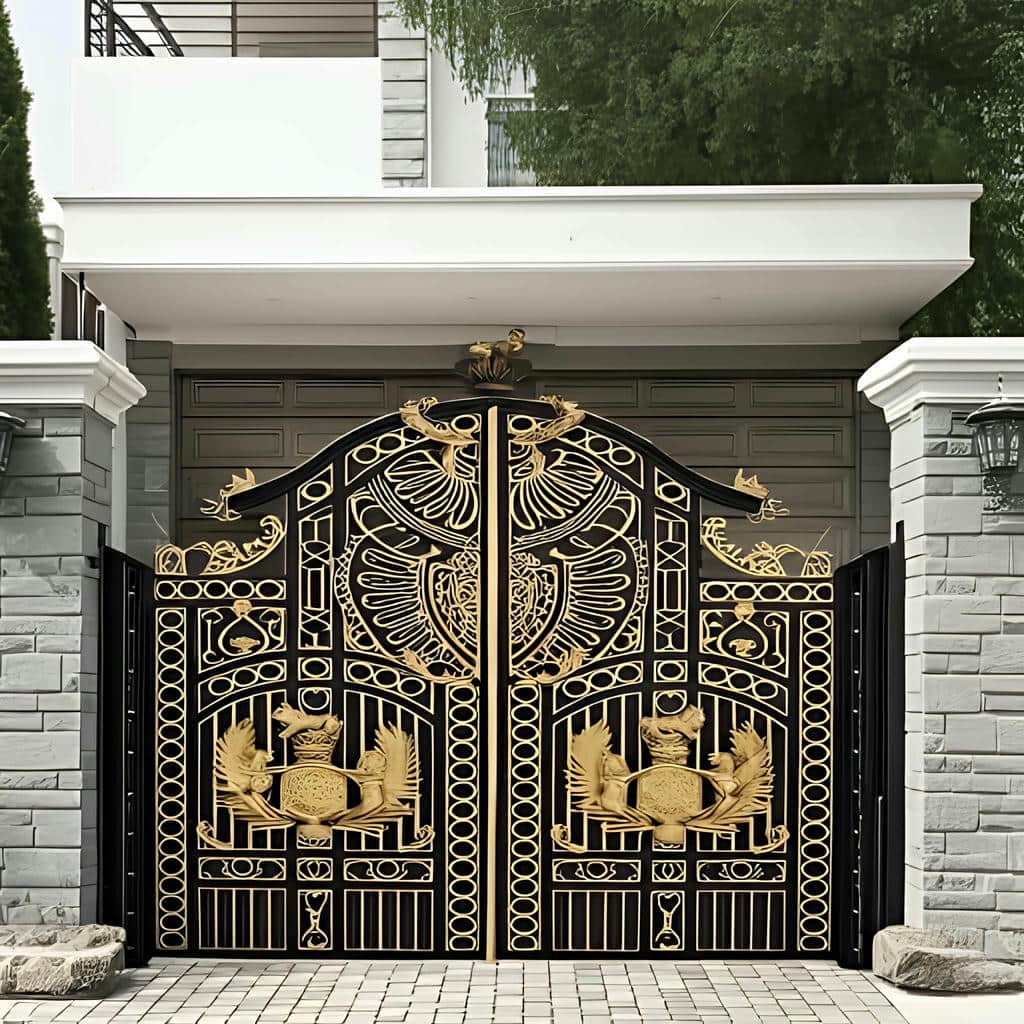 درب فلزی CNC حیاط با خطوط عمودی