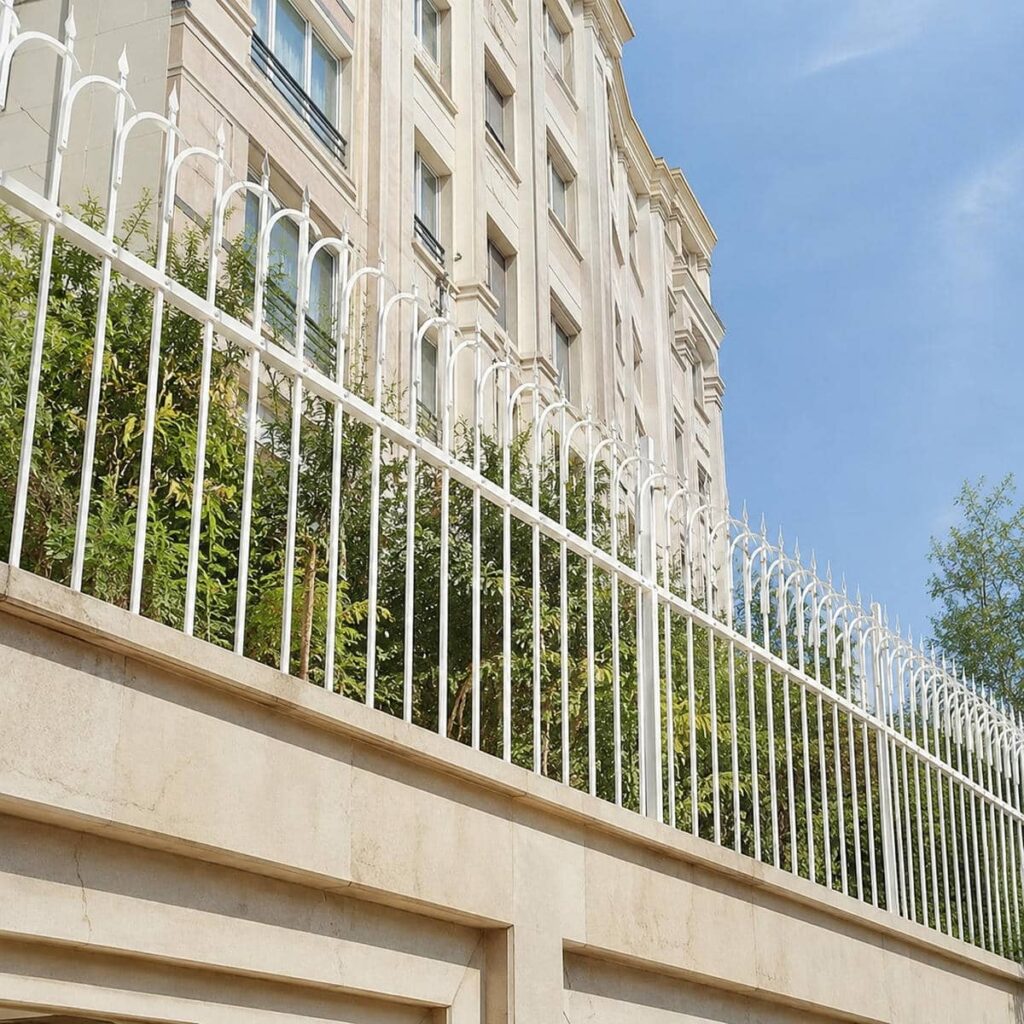 خرید حفاظ دیوار آهنی متناسب با نمای واقعی