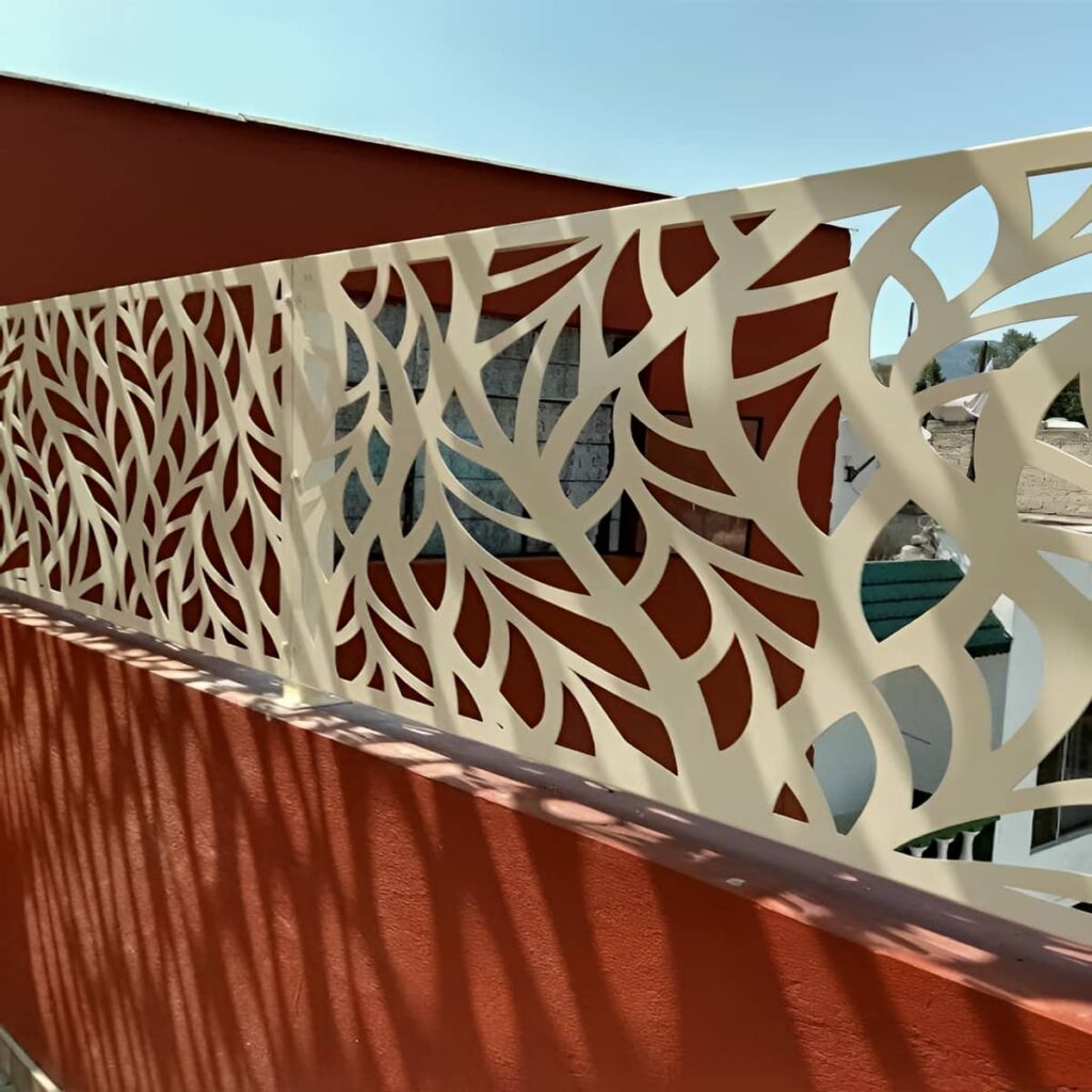 جان پناه بالکن مسکونی