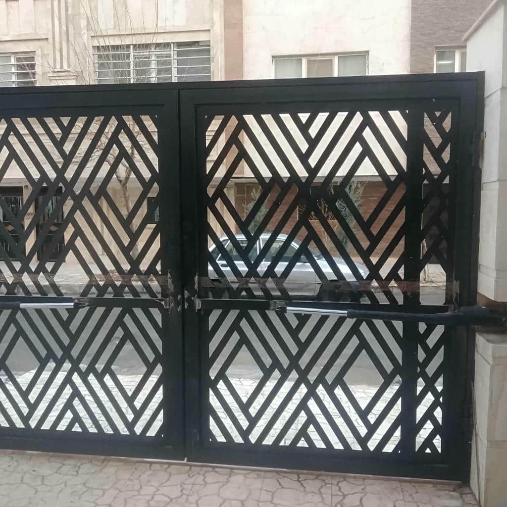 جک پارکینگی فلزی استان آذربایجان غربی در فضای پارکینگ