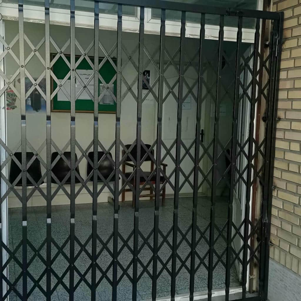 حفاظ آکاردئونی تاشو برای پارکینگ حفاظ آکاردئونی تاشو برای پارکینگ