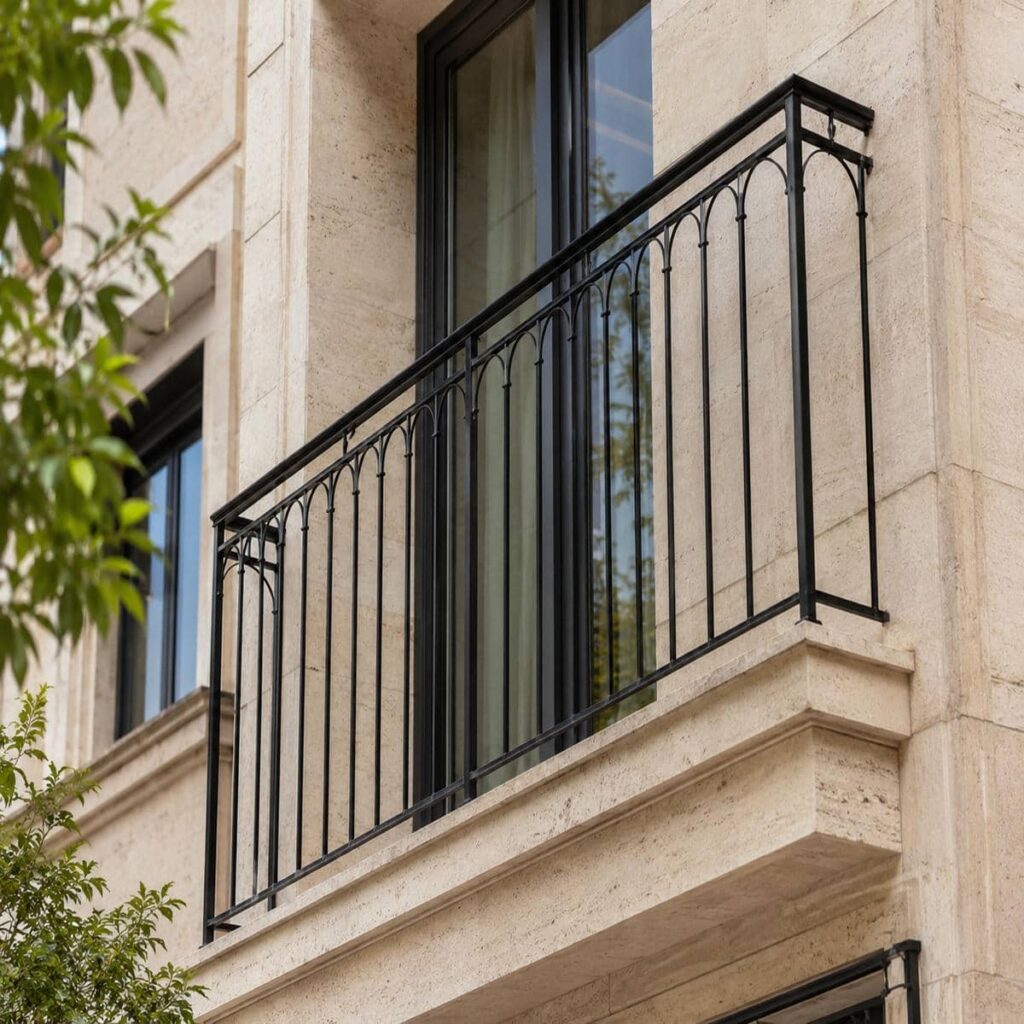 حفاظ تراس فلزی رنگ شده حفاظ تراس فلزی رنگ شده