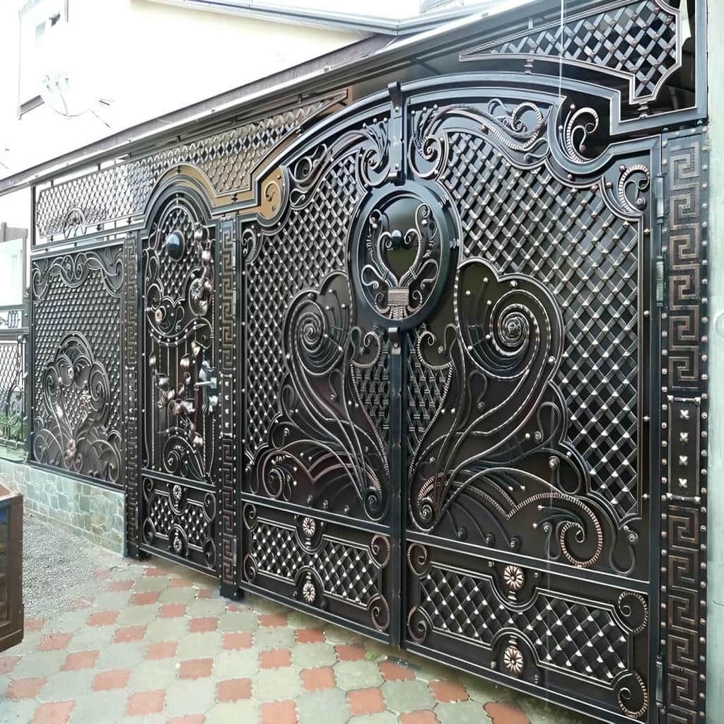 درب حیاط آهنی استان اردبیل با پوشش مقاوم