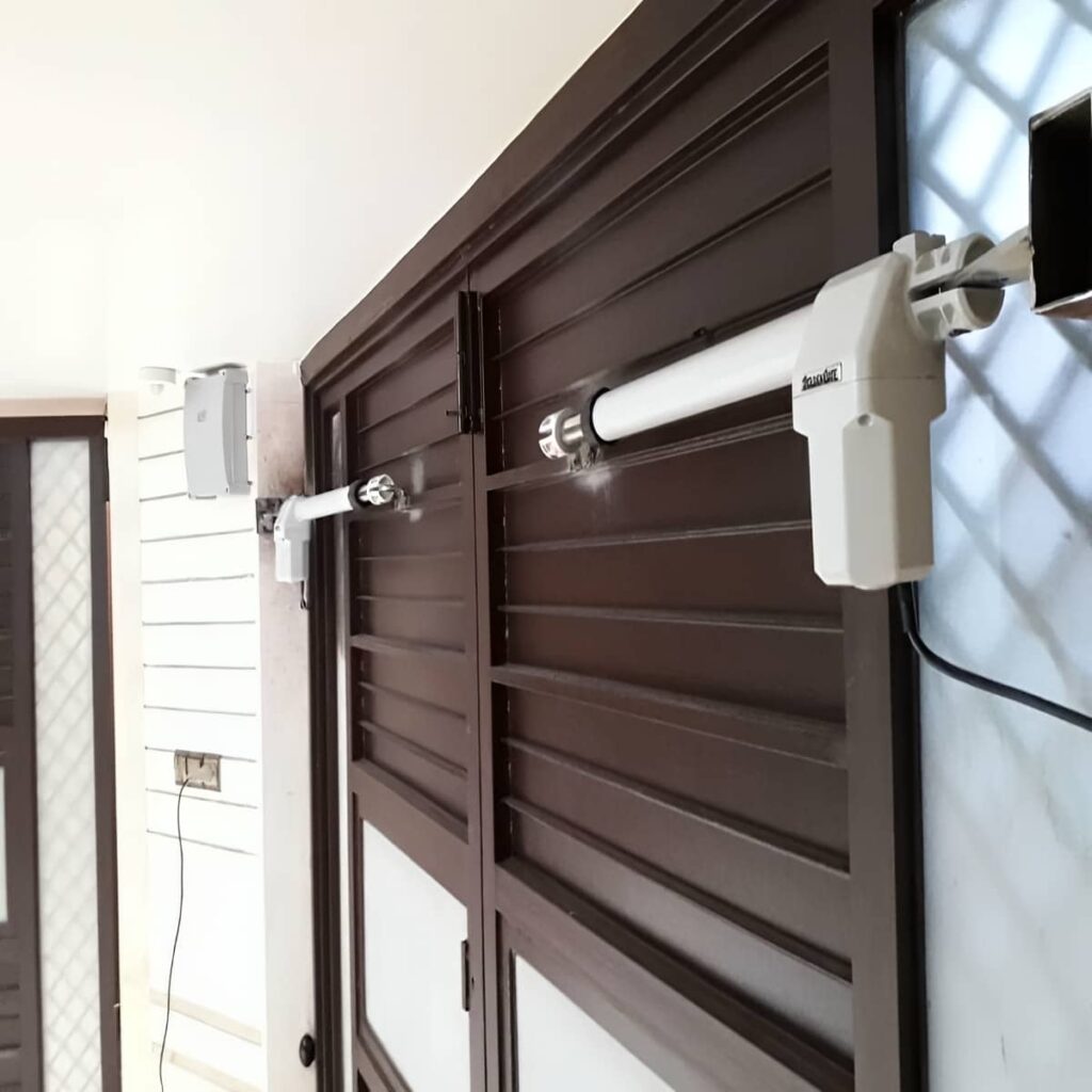مدل موتور درب پارکینگ با قطعات مقاوم