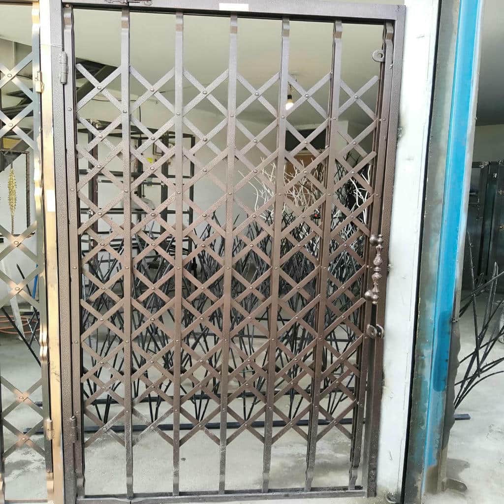 مرکز تخصصی حفاظ درب آکاردئونی در استان ایلام